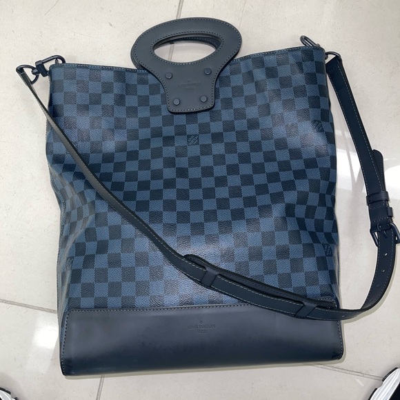 Louis Vuitton Other - LOUIS VUITTON Damier Cobalt Canvas Messenger Bag Défilé Homme 2014